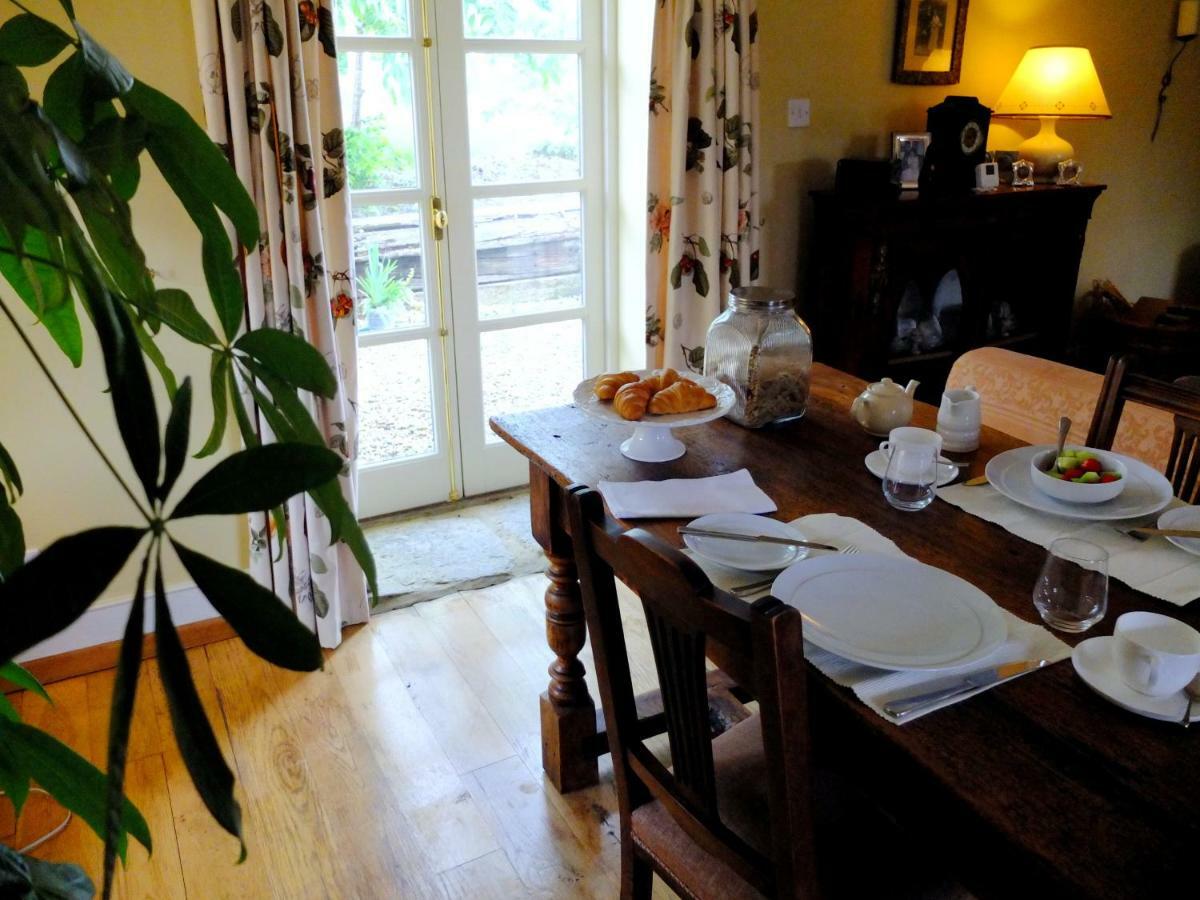 Home Barn Bed And Breakfast เยโอวิล ภายนอก รูปภาพ