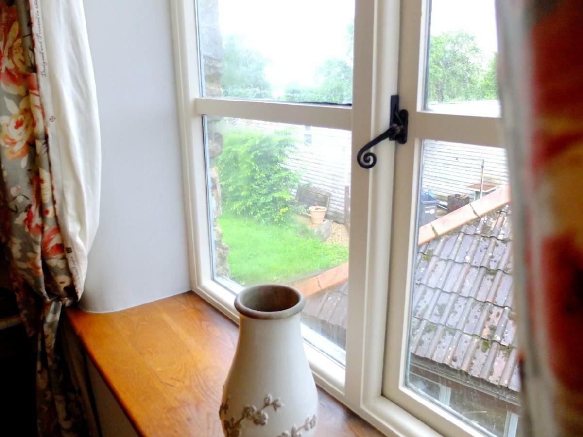 Home Barn Bed And Breakfast เยโอวิล ภายนอก รูปภาพ