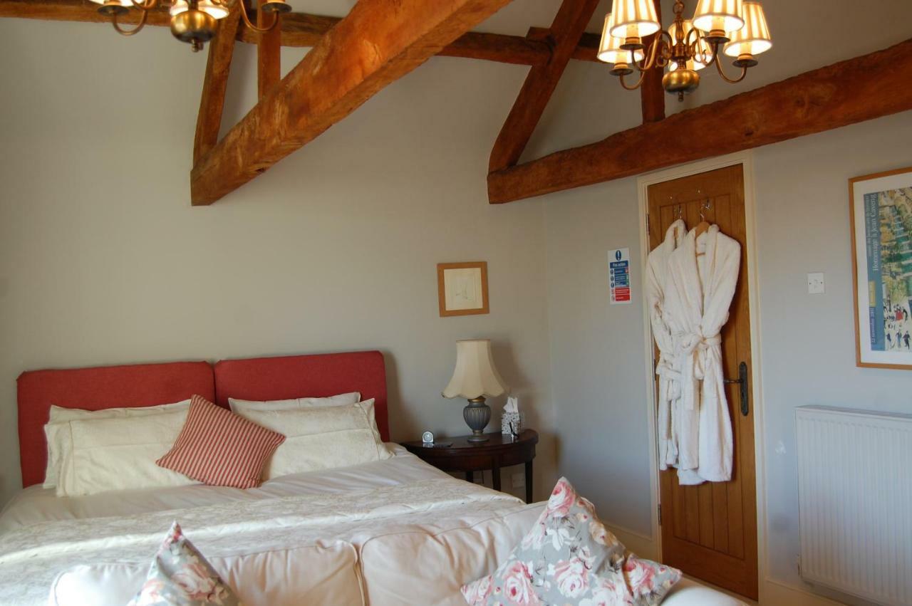 Home Barn Bed And Breakfast เยโอวิล ภายนอก รูปภาพ