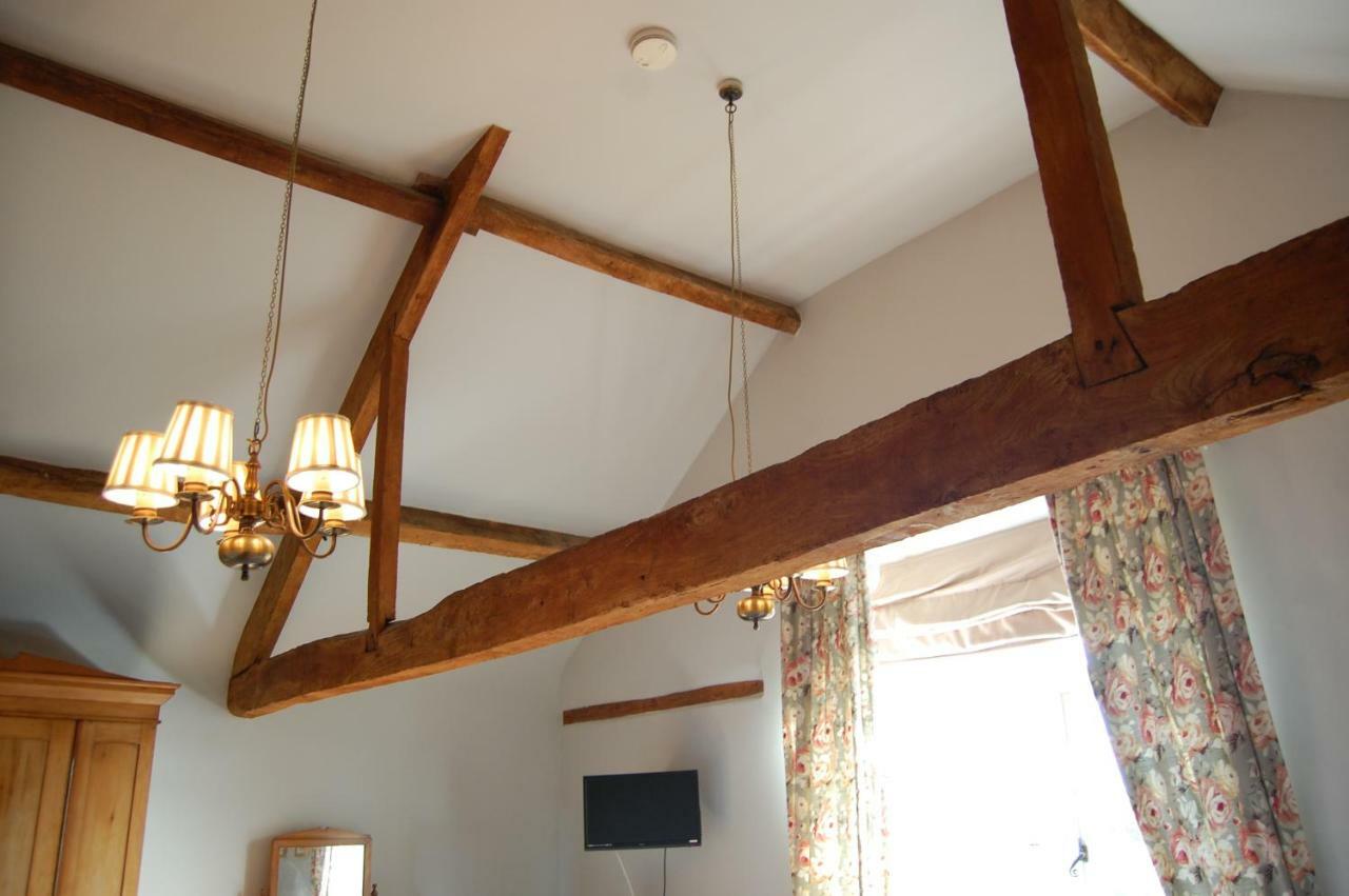 Home Barn Bed And Breakfast เยโอวิล ภายนอก รูปภาพ